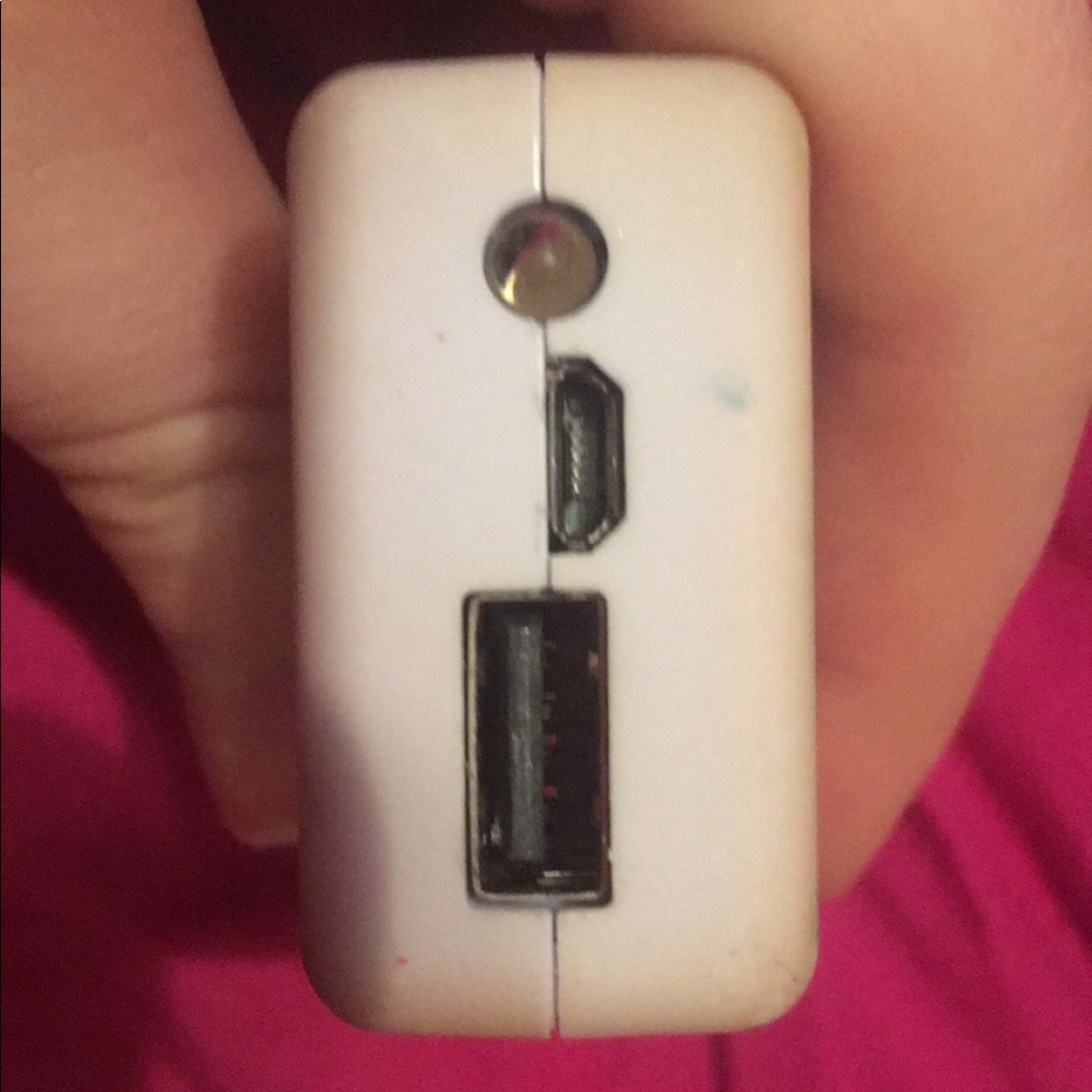 Battery to charge any type of device